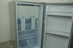 冰箱通电不制冷维修电话是多少？冰箱通电不制冷维修