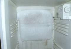 家用冰箱结冰的原因及家用冰箱结冰去除方法